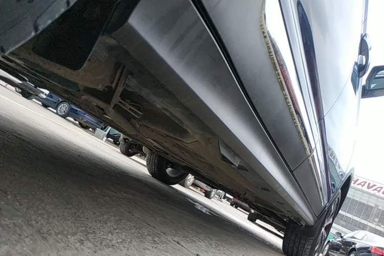 Used FORTHING Joyear X5 2017 Jingxiang Series 1.5T CVT Luxury Model Right Side Sill