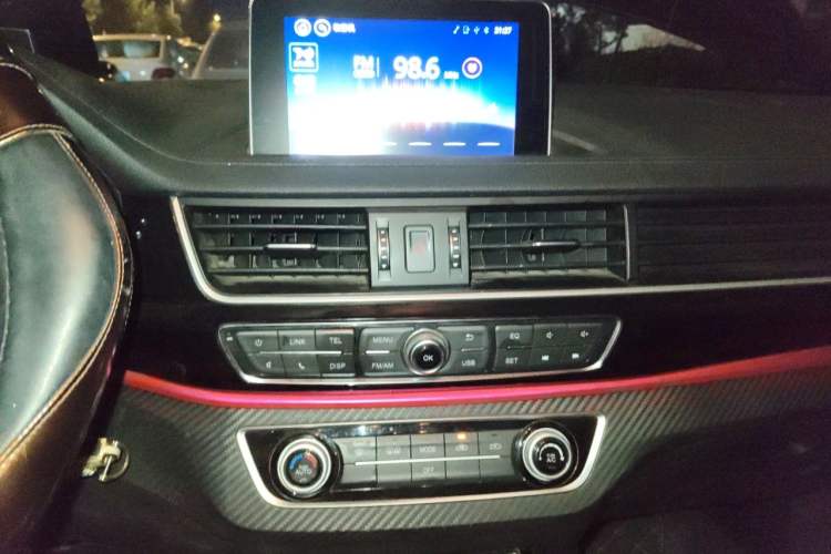 Used FORTHING Joyear X5 2017 Enjoy Series 1.6L CVT Luxury Model Audio And AC Panel