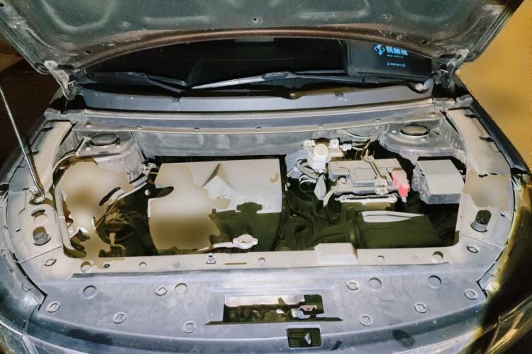 Used FORTHING Joyear X5 2017 Enjoy Series 1.6L CVT Luxury Model Engine Bay