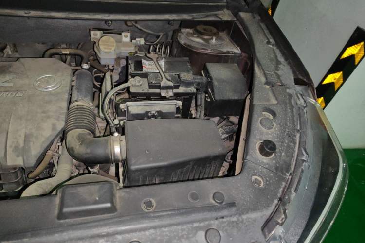 Used FORTHING Joyear X5 2017 Jingxiang Series 1.5T CVT Luxury Model Engine Bay Left
