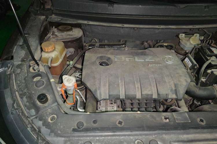 Used FORTHING Joyear X5 2017 Jingxiang Series 1.5T CVT Luxury Model Engine Bay Right
