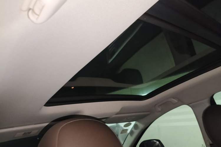 Used FORTHING Joyear X5 2017 Jingxiang Series 1.5T CVT Luxury Model Headliner