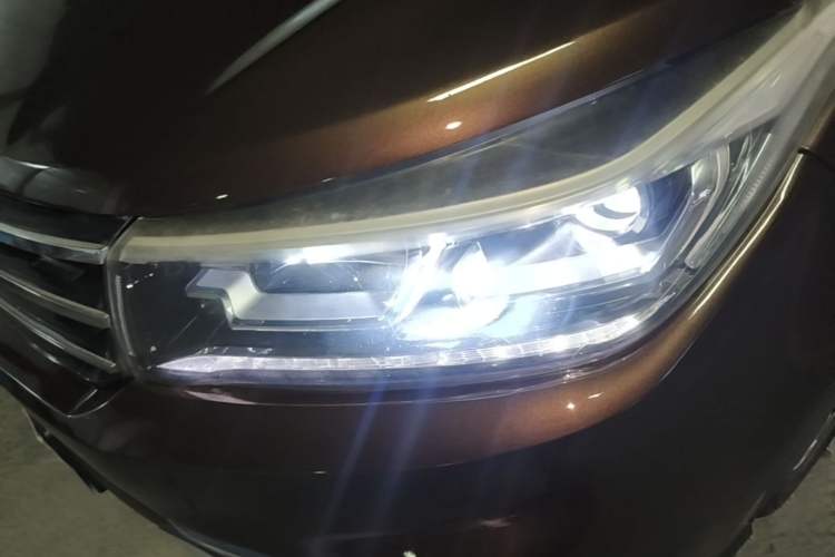 Used FORTHING Joyear X5 2017 Jingxiang Series 1.5T CVT Luxury Model Left Front Headlight