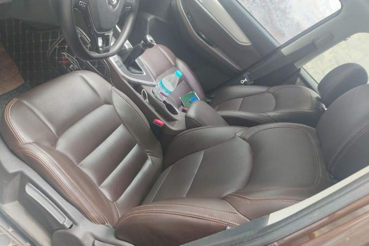 Used FORTHING Joyear X5 2017 2.0L Manual Luxury Version Left Front Seat