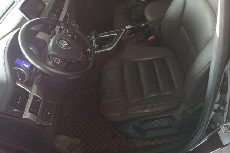 Used FORTHING Joyear X5 2017 1.6L CVT Luxury Model Left Front Seat