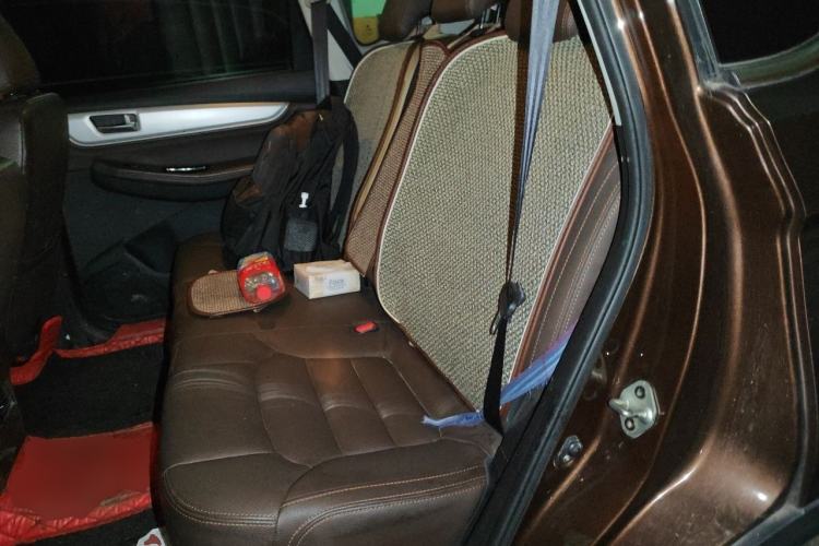 Used FORTHING Joyear X5 2017 Jingxiang Series 1.5T CVT Luxury Model Left Rear Seat