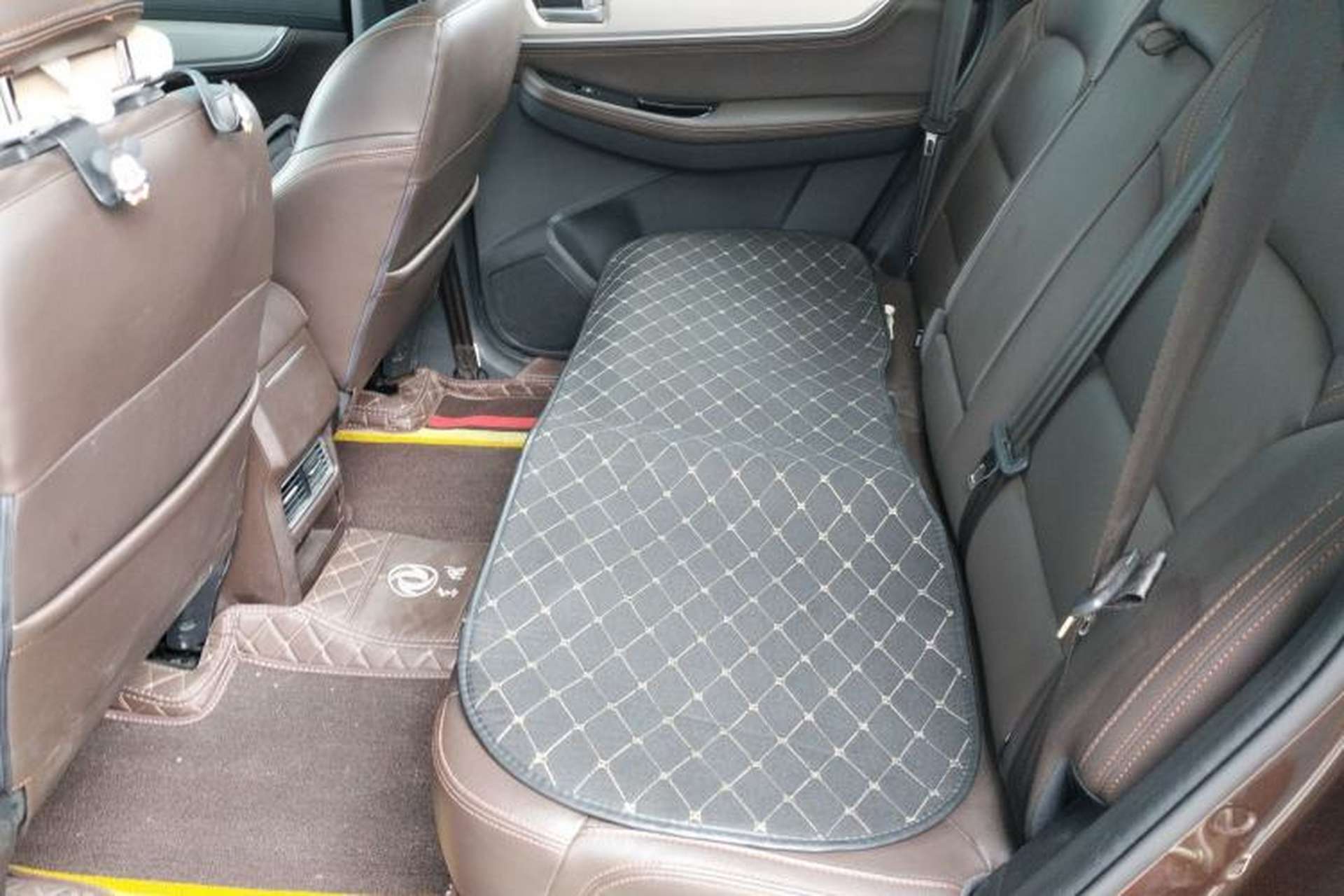 Used FORTHING Joyear X5 2017 Jingxiang Series 1.5T CVT Luxury Model Left Rear Seat