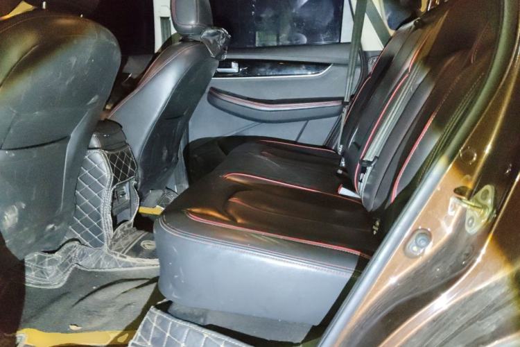 Used FORTHING Joyear X5 2017 Enjoy Series 1.6L CVT Luxury Model Left Rear Seat