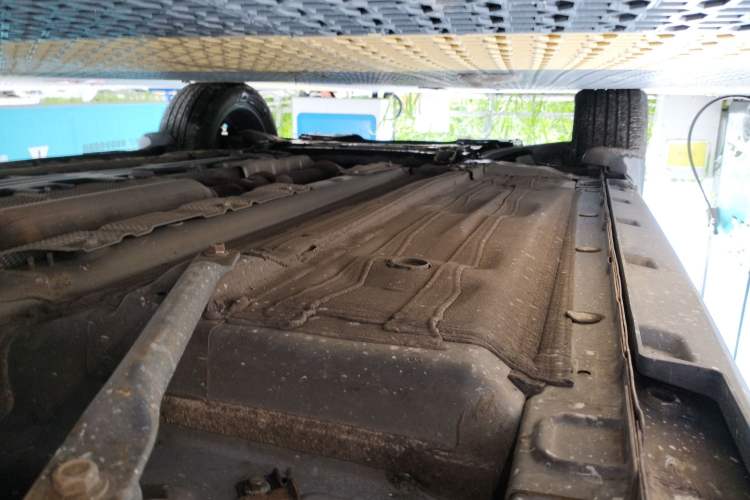 Used FORTHING Joyear X5 2017 Jingxiang Series 1.5T CVT Luxury Model Left Side Sill