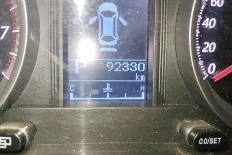 Used FORTHING Joyear X5 2017 Enjoy Series 1.6L CVT Luxury Model Odometer Close Up