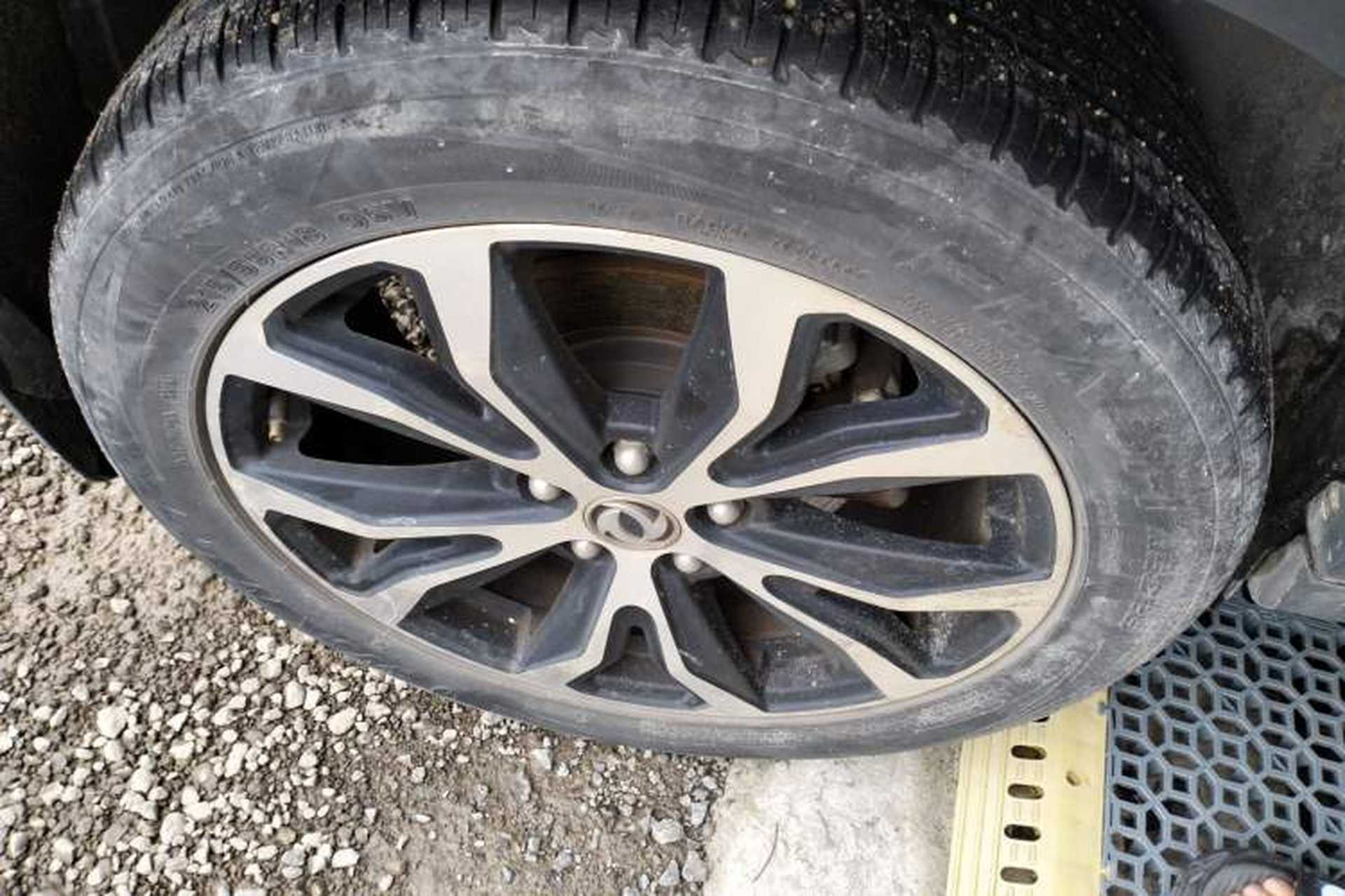 Used FORTHING Joyear X5 2017 Jingxiang Series 1.5T CVT Luxury Model Right Rear Wheel Hub