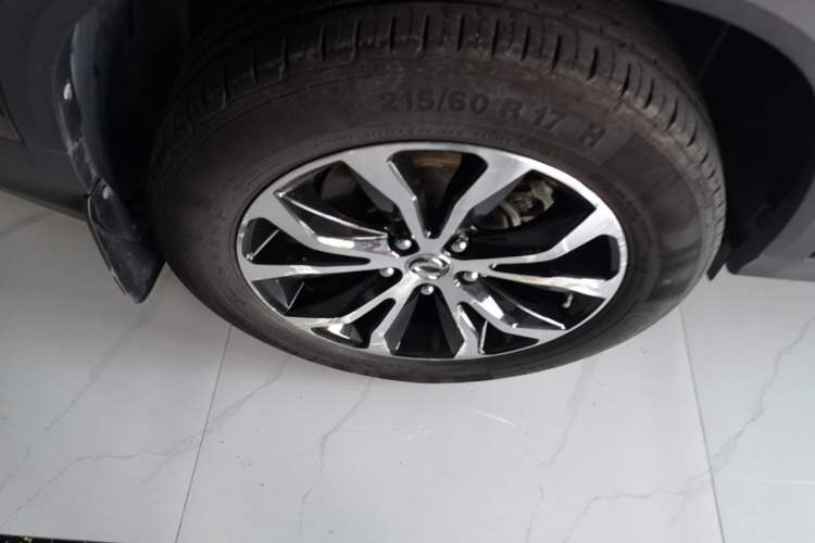 Used FORTHING Joyear X5 2017 1.6L CVT Luxury Model Right Rear Wheel Hub