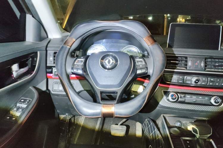 Used FORTHING Joyear X5 2017 Enjoy Series 1.6L CVT Luxury Model Steering Wheel