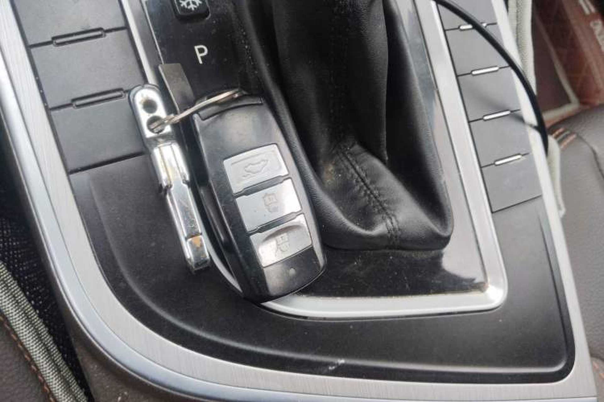 Used FORTHING Joyear X5 2017 1.6L CVT Luxury Model Vehicle Key