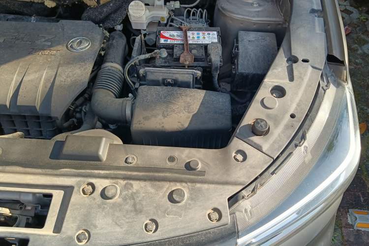 Used FORTHING Joyear X5 2017 Jingxiang Series 1.5T CVT Luxury Model Engine Bay Left