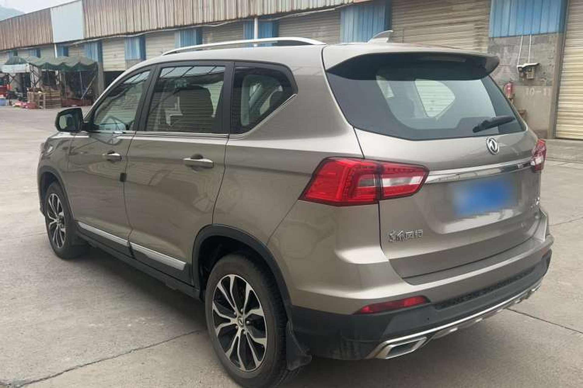 Used FORTHING Joyear X5 2017 Enjoy Series 1.6L CVT Luxury Model Exterior 5