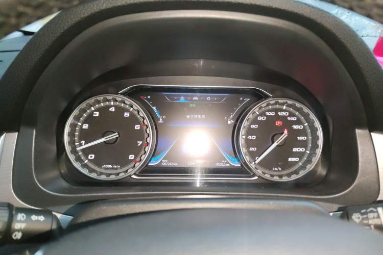 Used FORTHING Joyear X5 2017 Jingxiang Series 1.5T Manual Luxury Model Instrument Cluster