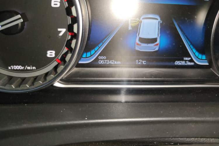 Used FORTHING Joyear X5 2017 Jingxiang Series 1.5T Manual Luxury Model Odometer Close Up