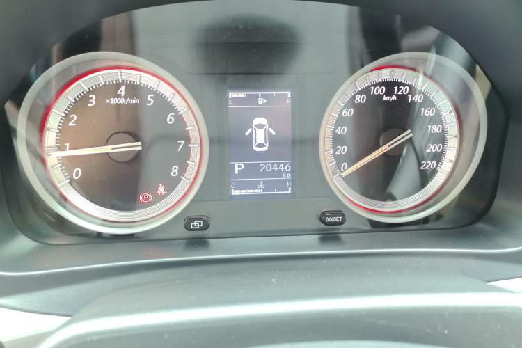 Used FORTHING Joyear X5 2017 1.6L CVT Luxury Model Odometer Close Up