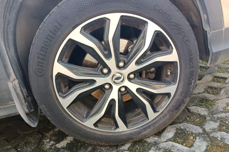 Used FORTHING Joyear X5 2017 Jingxiang Series 1.5T CVT Luxury Model Right Front Wheel Hub