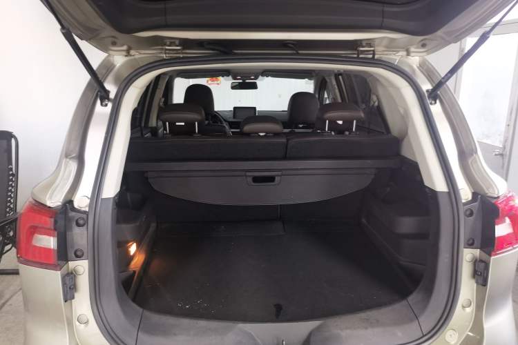 Used FORTHING Joyear X5 2017 Jingxiang Series 1.5T CVT Luxury Model Trunk