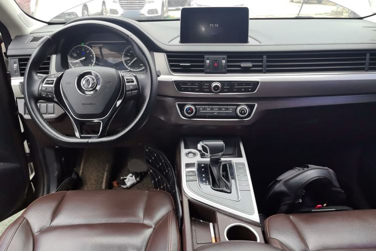 Used FORTHING Joyear X5 2017 Jingxiang Series 1.5T CVT Luxury Model Center Console