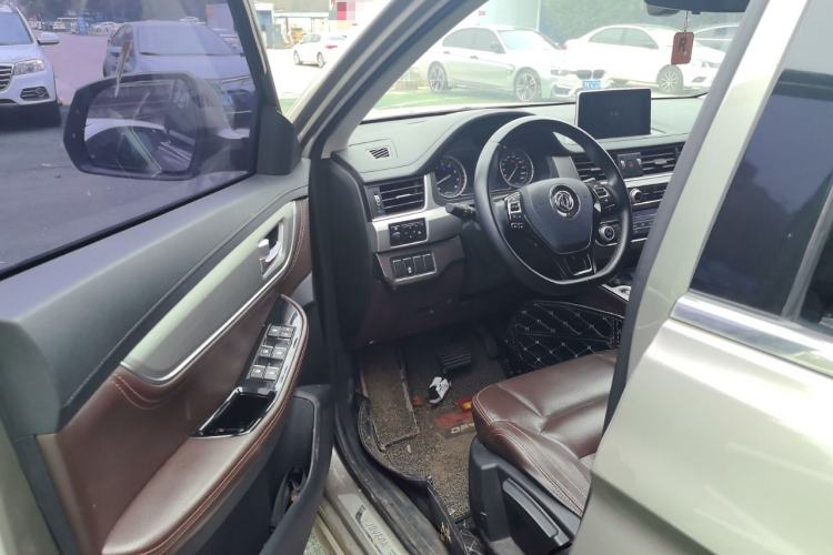 Used FORTHING Joyear X5 2017 Jingxiang Series 1.5T CVT Luxury Model Driver Seat