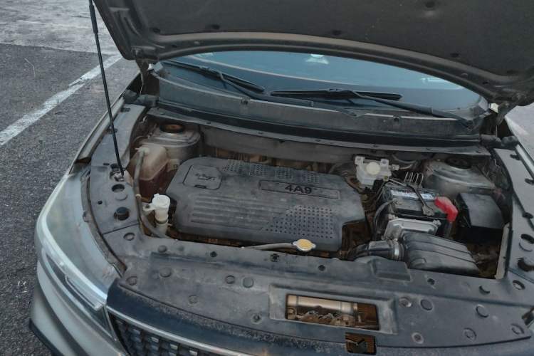 Used FORTHING Joyear X5 2017 1.6L Manual Luxury Model Engine Bay Right
