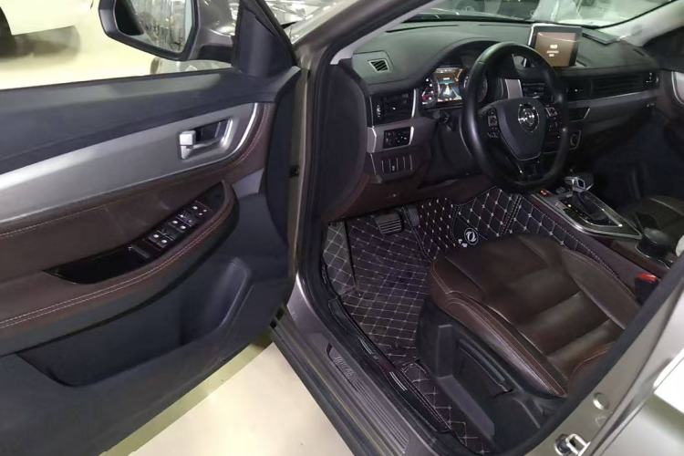 Used FORTHING Joyear X5 2017 Jingxiang Series 1.5T CVT Luxury Model Interior 5