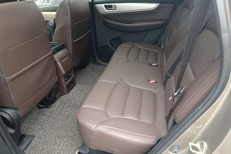Used FORTHING Joyear X5 2017 Jingxiang Series 1.5T CVT Luxury Model Left Rear Seat