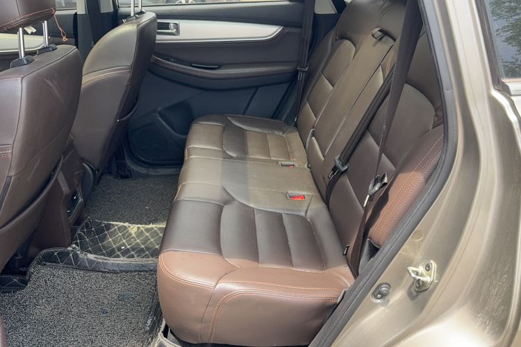 Used FORTHING Joyear X5 2017 Jingxiang Series 1.5T CVT Luxury Model Left Rear Seat