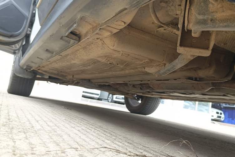 Used FORTHING Joyear X5 2017 Jingxiang Series 1.5T CVT Luxury Model Left Side Sill