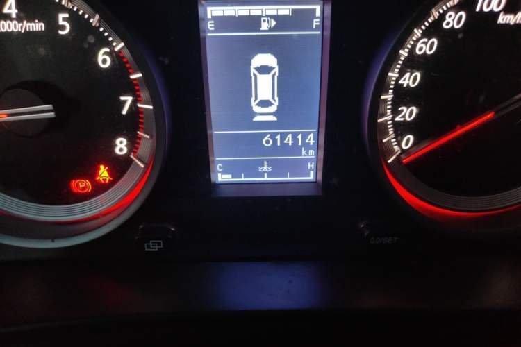 Used FORTHING Joyear X5 2017 1.6L Manual Luxury Model Odometer Close Up