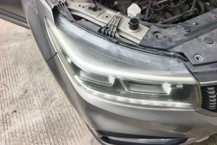 Used FORTHING Joyear X5 2017 1.6L Manual Luxury Model Right Front Headlight