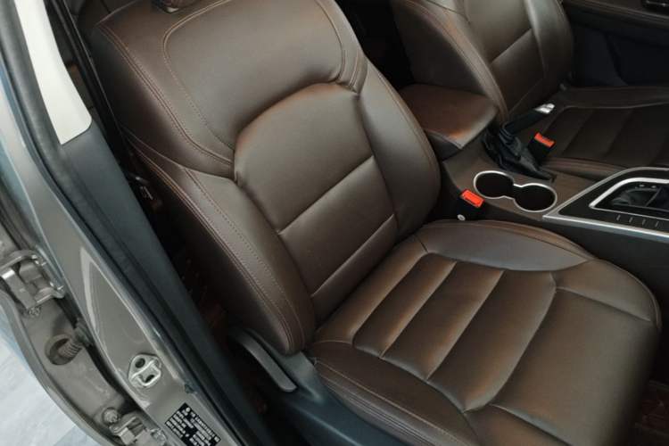 Used FORTHING Joyear X5 2017 1.6L CVT Luxury Model Right Front Seat