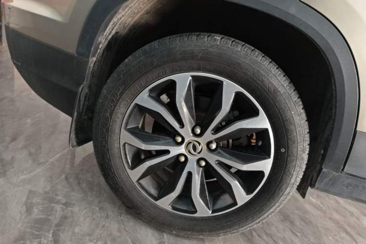 Used FORTHING Joyear X5 2017 1.6L CVT Luxury Model Right Rear Wheel Hub