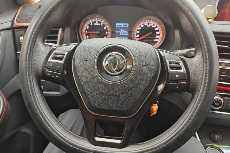 Used FORTHING Joyear X5 2017 Enjoy Series 1.6L CVT Luxury Model Steering Wheel