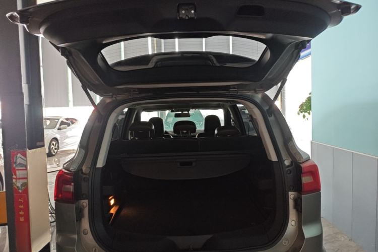 Used FORTHING Joyear X5 2017 1.6L CVT Luxury Model Trunk