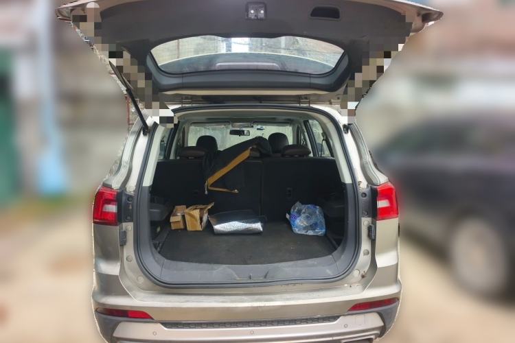 Used FORTHING Joyear X5 2017 1.6L Manual Luxury Model Trunk
