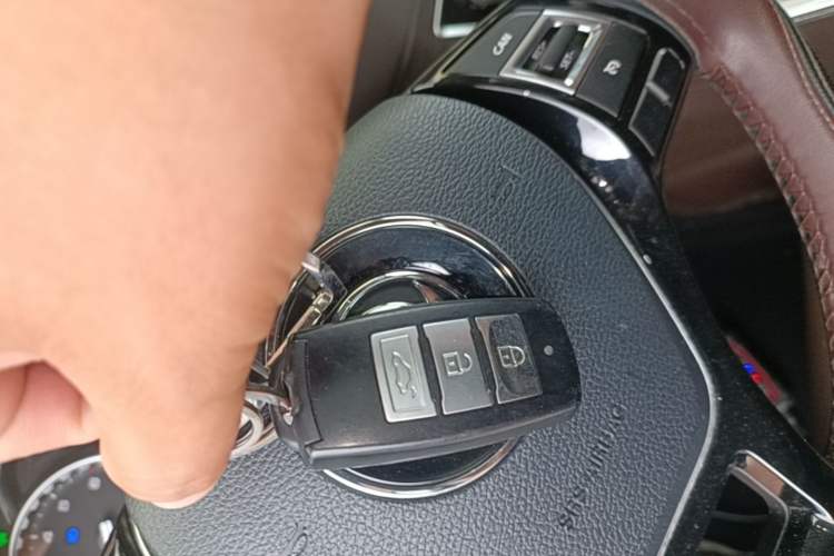 Used FORTHING Joyear X5 2017 Jingxiang Series 1.5T CVT Luxury Model Vehicle Key