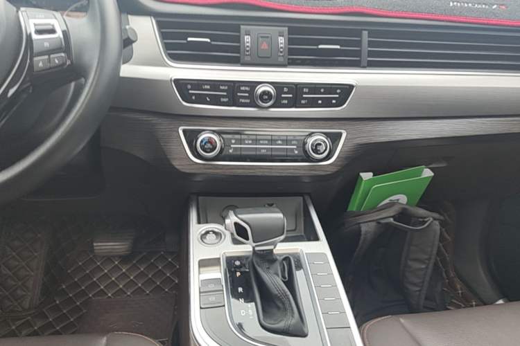 Used FORTHING Joyear X5 2017 Jingxiang Series 1.5T CVT Smart Connectivity Model Audio And AC Panel