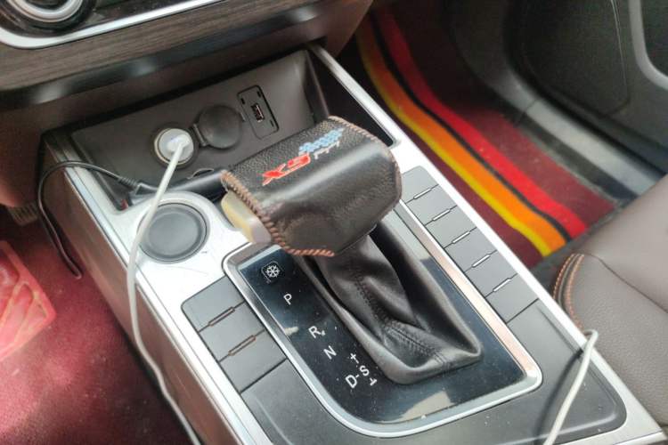 Used FORTHING Joyear X5 2017 1.6L CVT Luxury Model Gear Lever