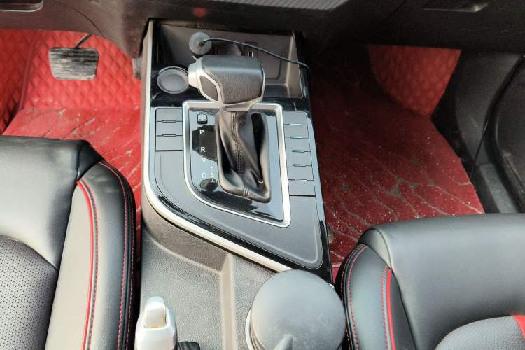 Used FORTHING Joyear X5 2017 Enjoy Series 1.6L CVT Luxury Model Gear Lever