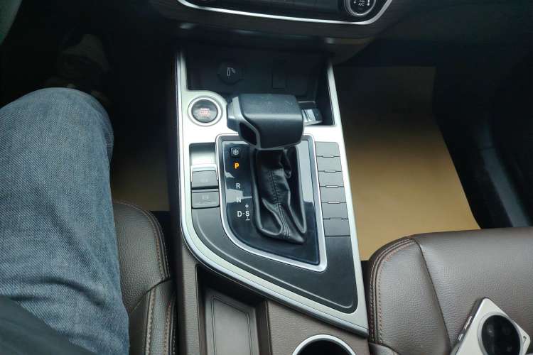 Used FORTHING Joyear X5 2017 Jingxiang Series 1.5T CVT Luxury Model Gear Lever
