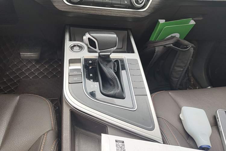 Used FORTHING Joyear X5 2017 Jingxiang Series 1.5T CVT Smart Connectivity Model Gear Lever