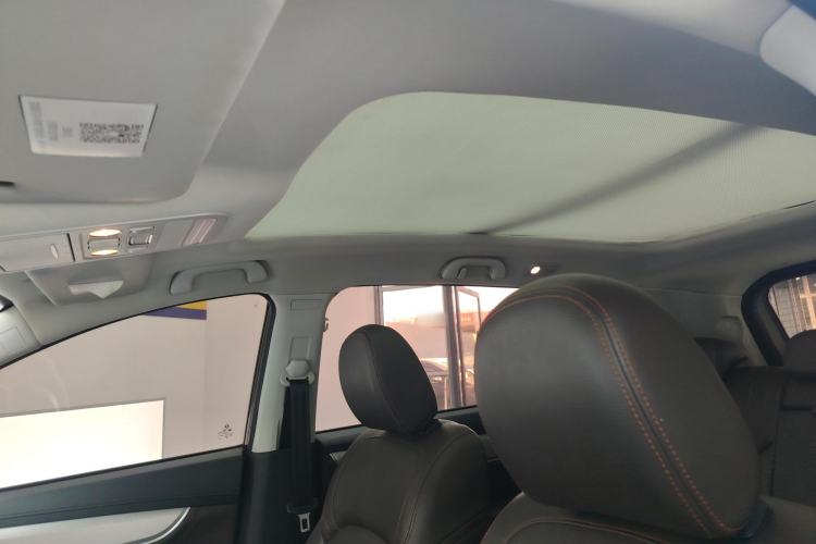 Used FORTHING Joyear X5 2017 Jingxiang Series 1.5T CVT Luxury Model Headliner