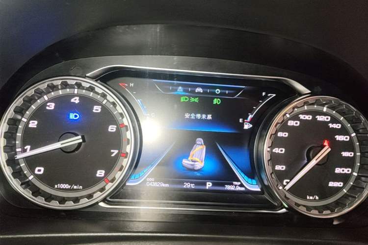 Used FORTHING Joyear X5 2017 Jingxiang Series 1.5T CVT Luxury Model Instrument Cluster