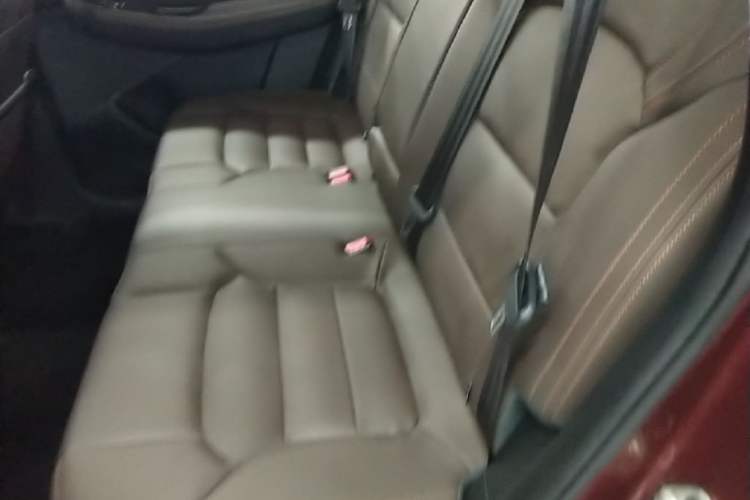 Used FORTHING Joyear X5 2017 Jingxiang Series 1.5T CVT Luxury Model Left Rear Seat