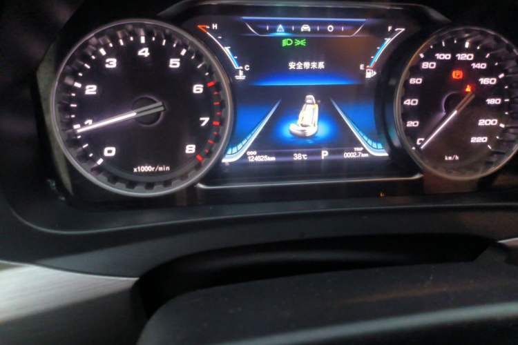 Used FORTHING Joyear X5 2017 Jingxiang Series 1.5T CVT Luxury Model Odometer Close Up