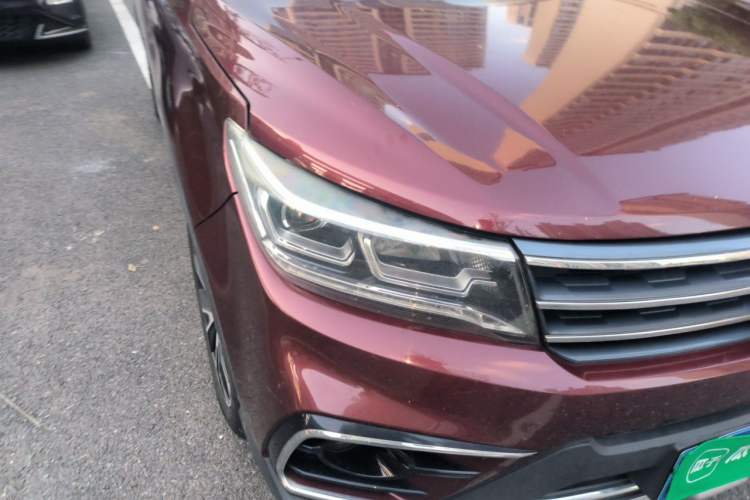 Used FORTHING Joyear X5 2017 Jingxiang Series 1.5T CVT Luxury Model Right Front Headlight